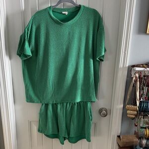 Lovely Melody Green Women Shorts Set